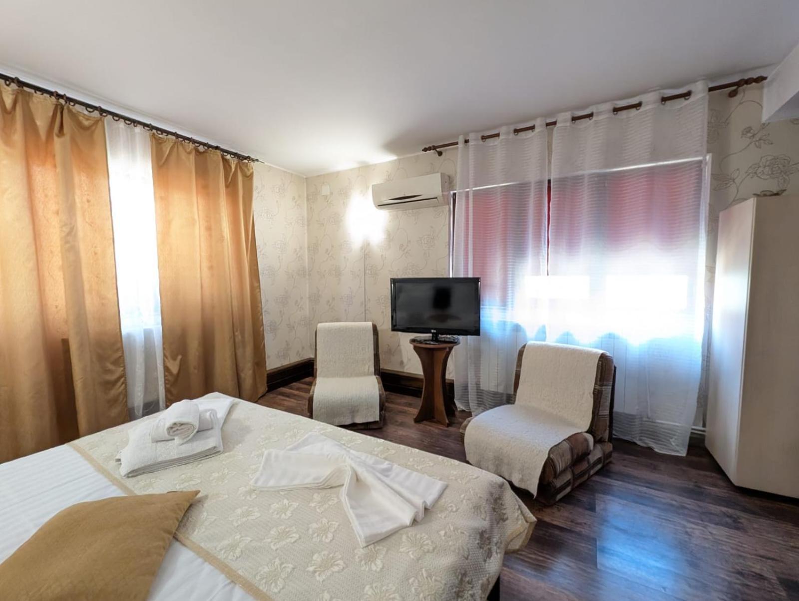 Hotel Casa Helen House, Iasi Valea Adanca Esterno foto