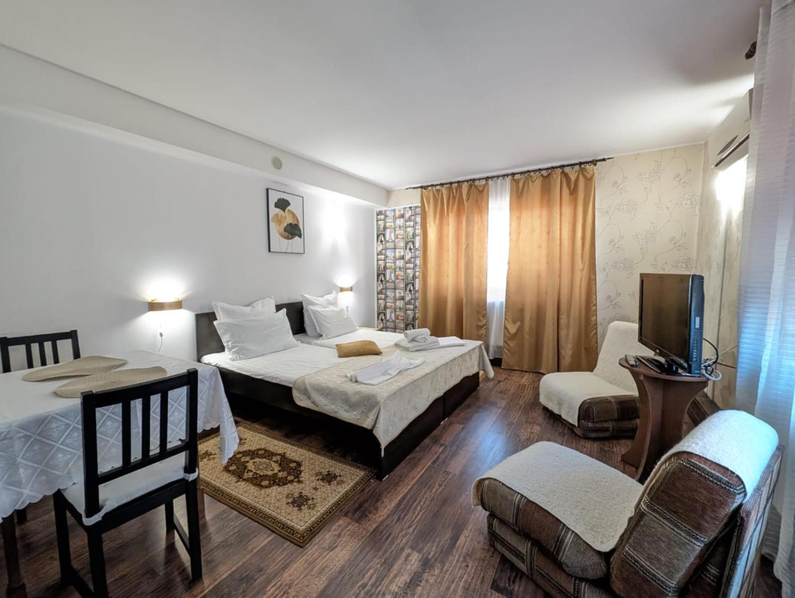 Hotel Casa Helen House, Iasi Valea Adanca Esterno foto