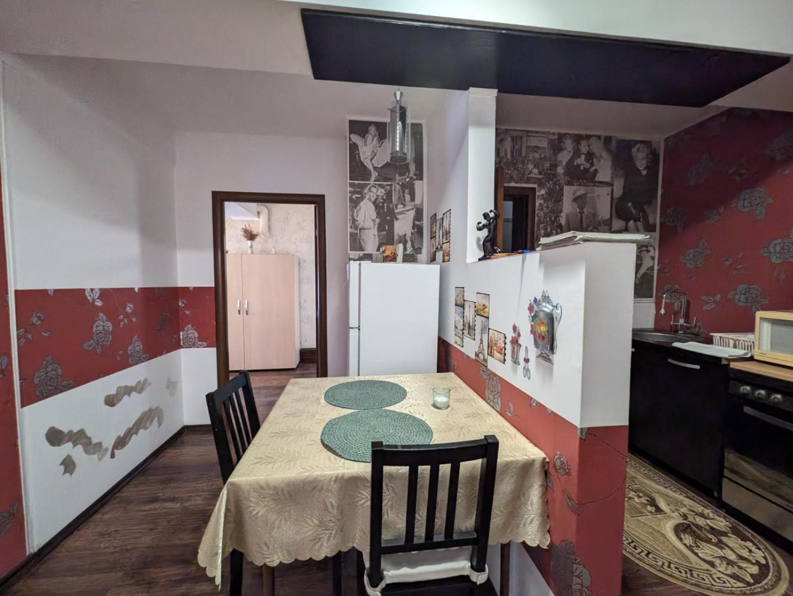 Hotel Casa Helen House, Iasi Valea Adanca Esterno foto