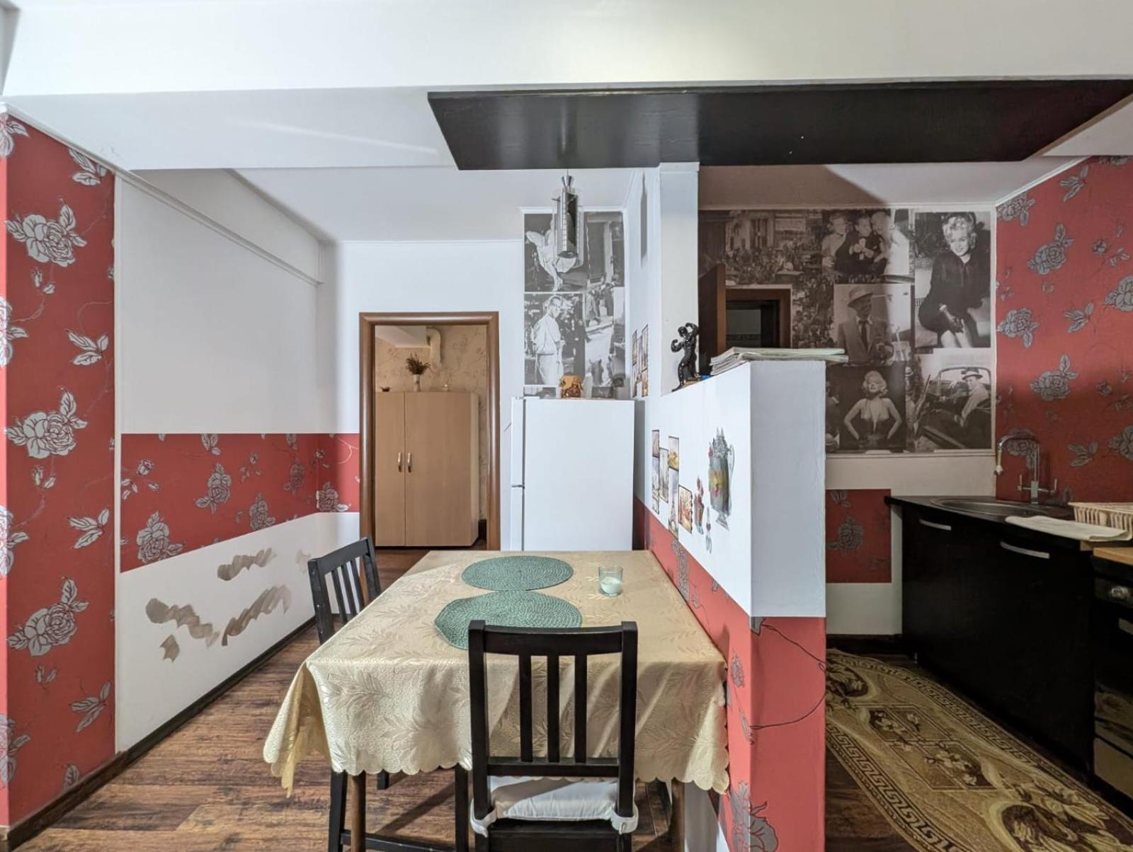 Hotel Casa Helen House, Iasi Valea Adanca Esterno foto