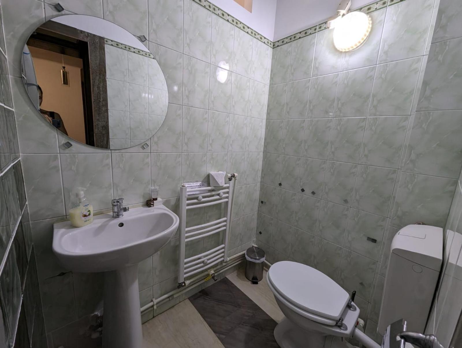 Hotel Casa Helen House, Iasi Valea Adanca Esterno foto